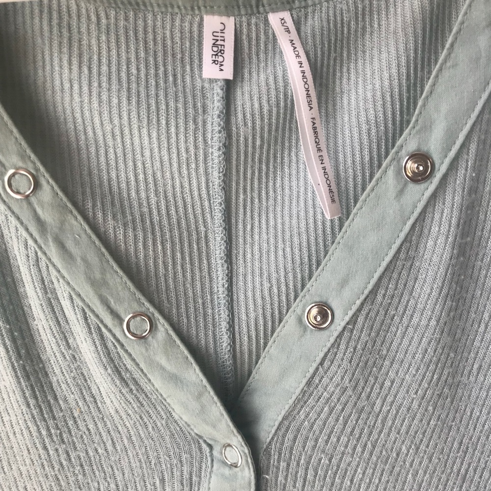 Urban outfitters out from under top - Picture 4 of 6